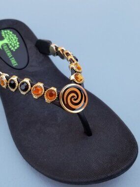 "Nicole" Beautiful Crystal Flip Flops Sandals SUPER COMFY Sizes 6, 7, 8, 9 & 10